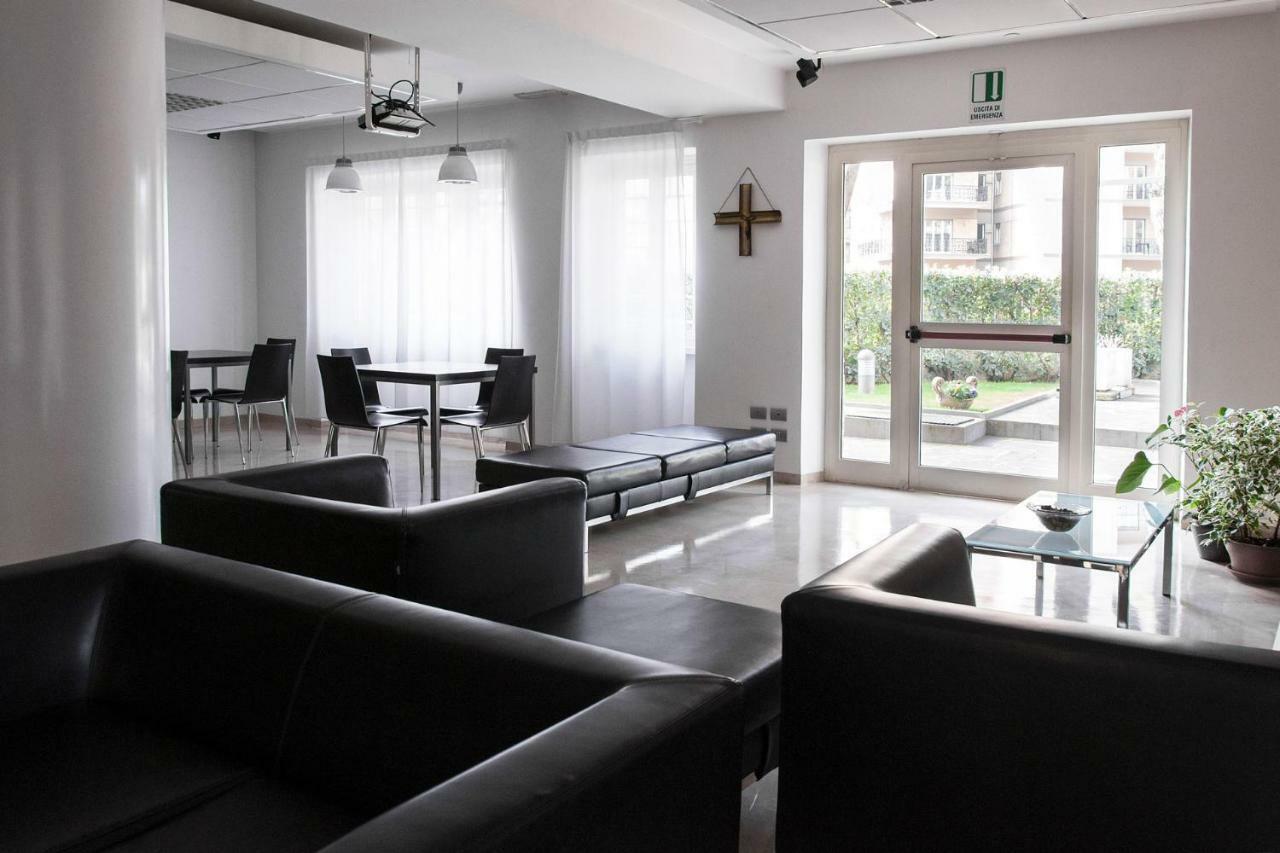 Preziosissimo Sangue Bed and Breakfast Roma Exterior foto